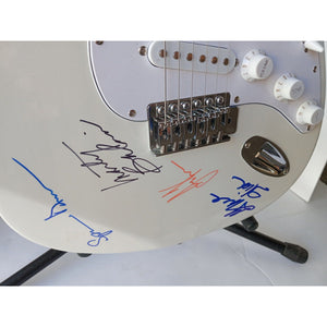 Grace Slick, Jack Casady, Spencer Dryden, Marty Balin, Jefferson Airplane signed electric guitar with proof