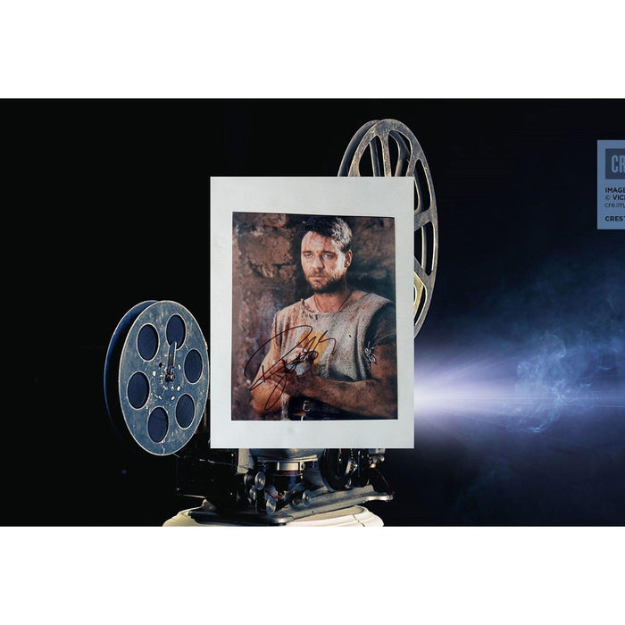 Russell Crowe Gladiator 8 x 10 signed photo with proof