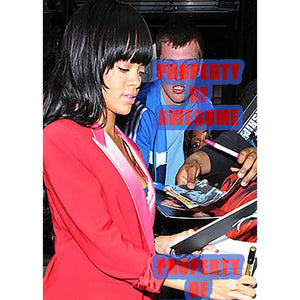 Robyn Rihanna Fenty 8 x 10 sign photo with proof