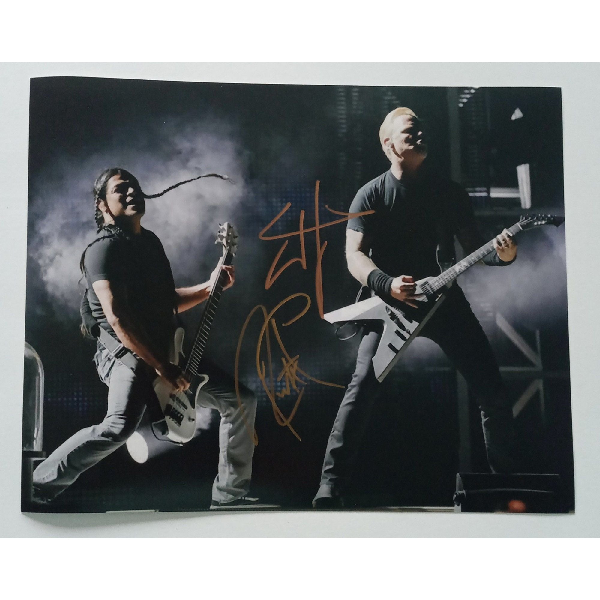 Metallica James Hetfield and Robert Trujillo 8 by 10 signed photo with proof