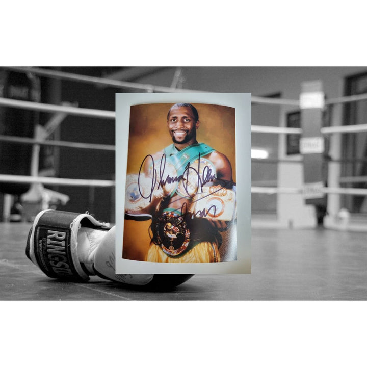 Thomas "Hitman" Hearns 5 x 7 photograph signed