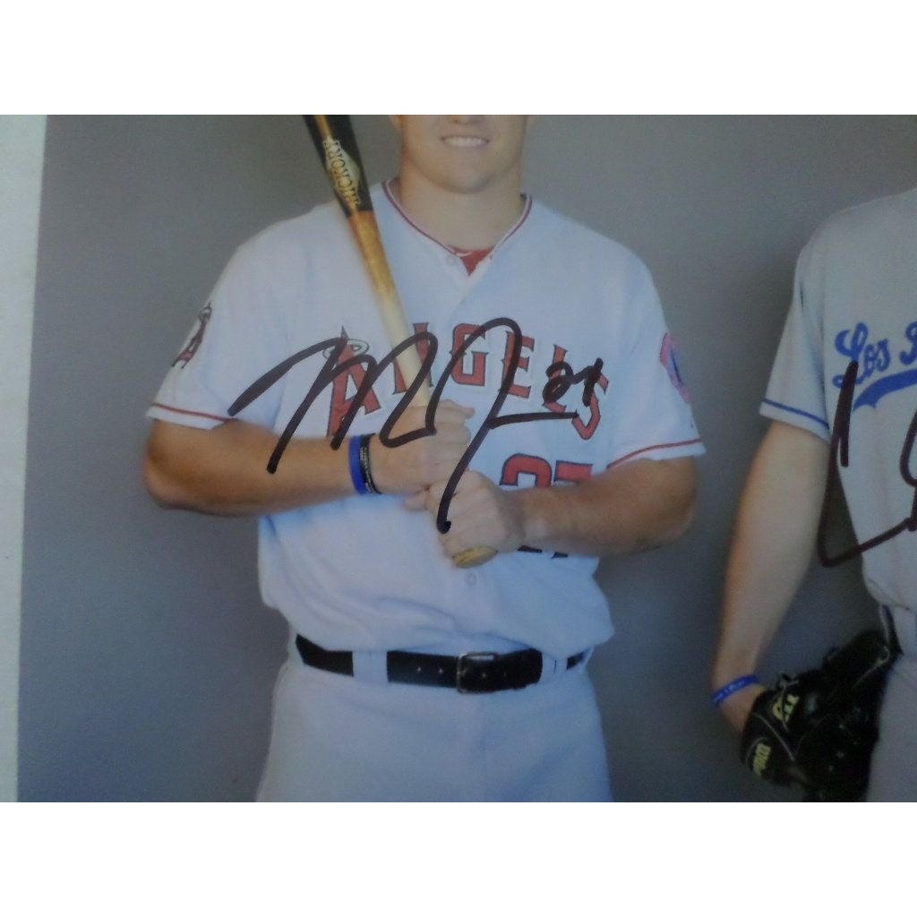 Mike Trout and Clayton Kershaw 8 by 10 signed photo with proof - Awesome Artifacts 