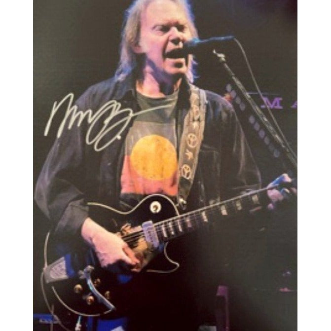 Neil Young 8 x 10 signed photo with proof