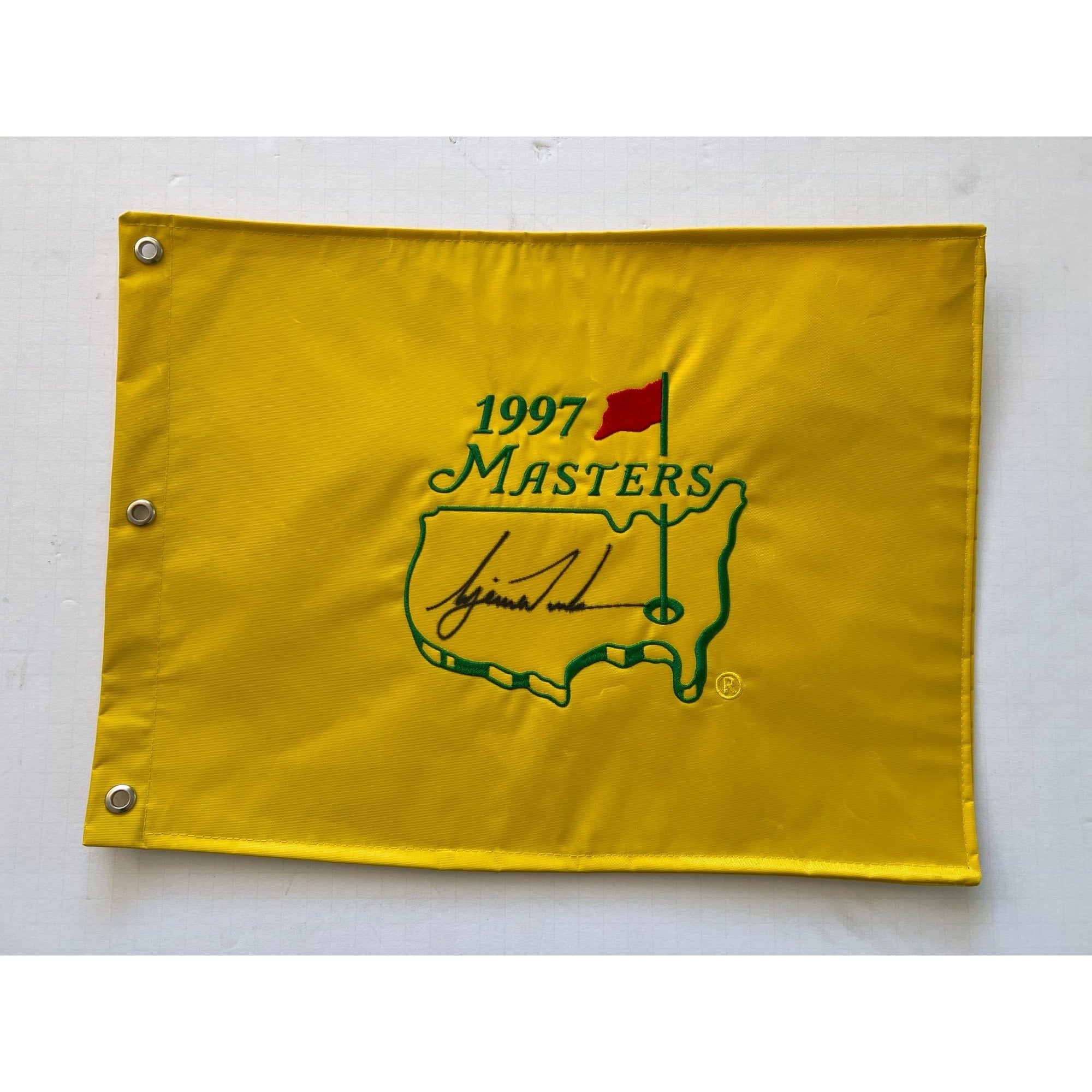Tiger Woods 1997 Masters champion Masters Golf pin flag signed with proof
