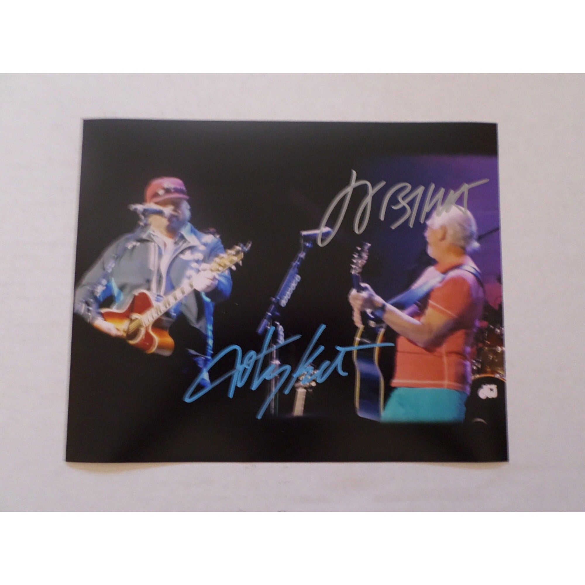 Toby Keith and Jimmy Buffett 8 by 10 signed photo with proof - Awesome Artifacts 