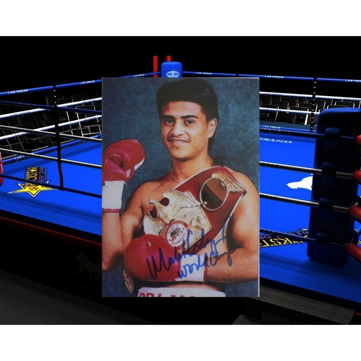 Michael Carbajal boxing 5X7 signed photo - Awesome Artifacts 