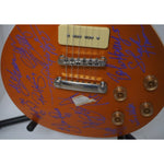 Load image into Gallery viewer, 2000 Kobe Bryant Shaquille O&#39;Neal LosLos Angeles Lakers NBA champs Les Paul guitar signed with proof
