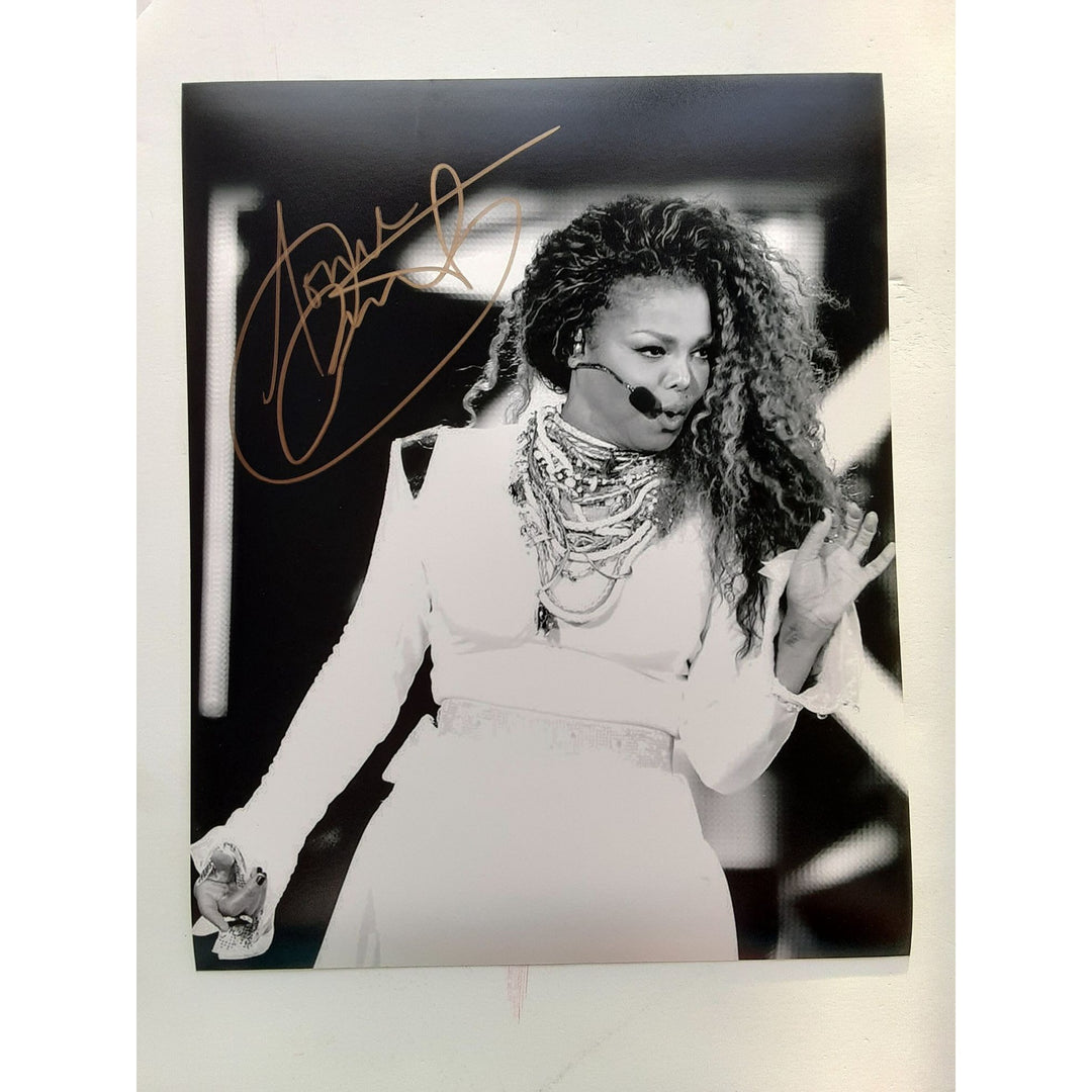 Janet Jackson 8 x 10 signed photo