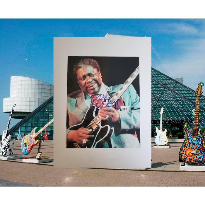 BB King 8x10 photo sign with proof
