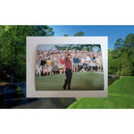 Load image into Gallery viewer, Tiger Woods 5 x 7 photograph signed
