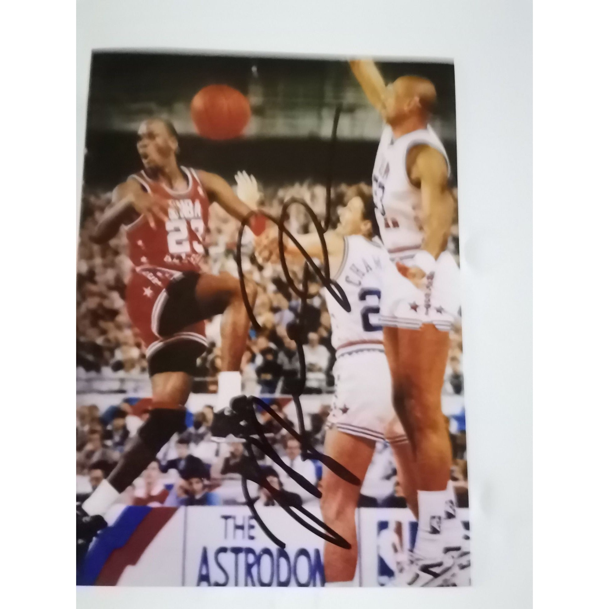 Michael Jordan Chicago Bulls 5 x 7 photo signed with proof