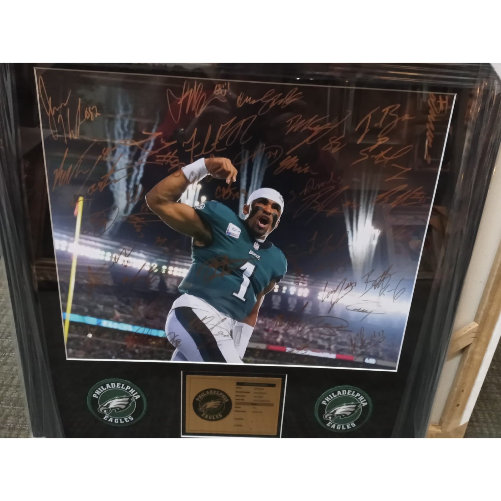 Jalen Hurts 2022 Philadelphia Eagles team signed 16x20 photo framed signed with proof