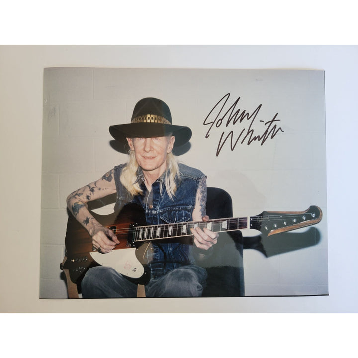 Johnny Winter 8x10 photo signed