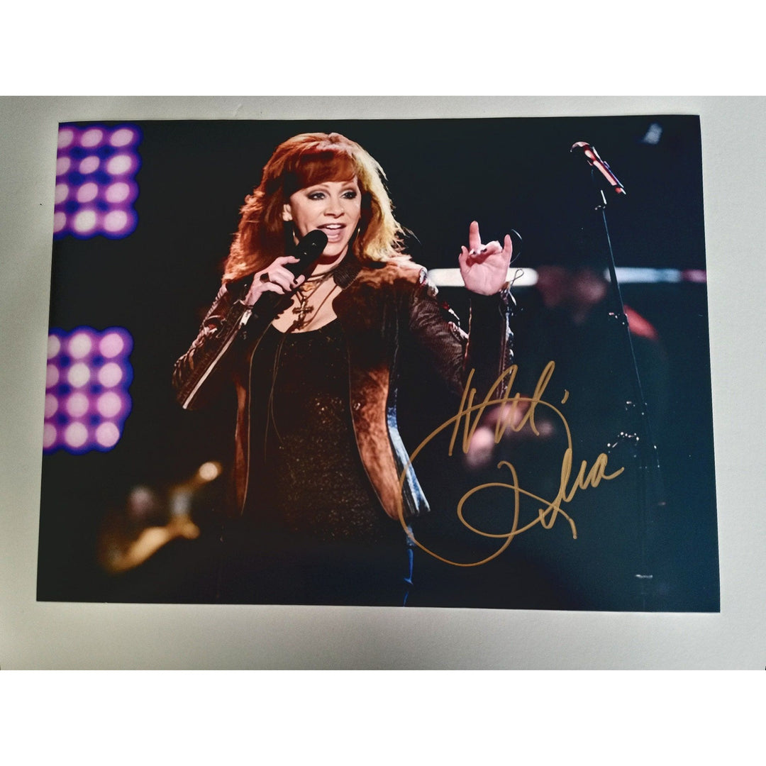 Reba McEntire 8 by 10 signed photo with proof - Awesome Artifacts 