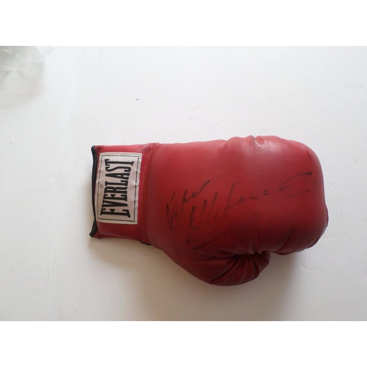 Wladimir Klitschko signed glove - Awesome Artifacts 