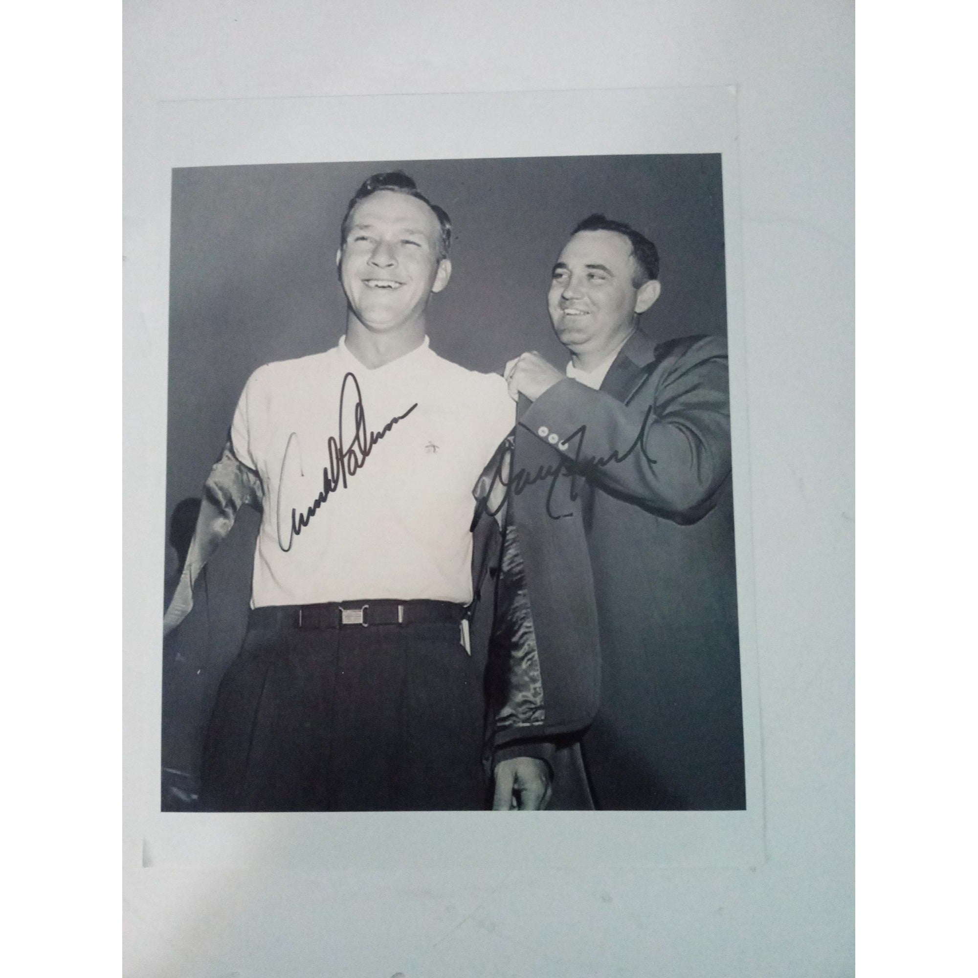 Arnold Palmer and Doug Ford Masters champions signed 8 by 10 photo with proof