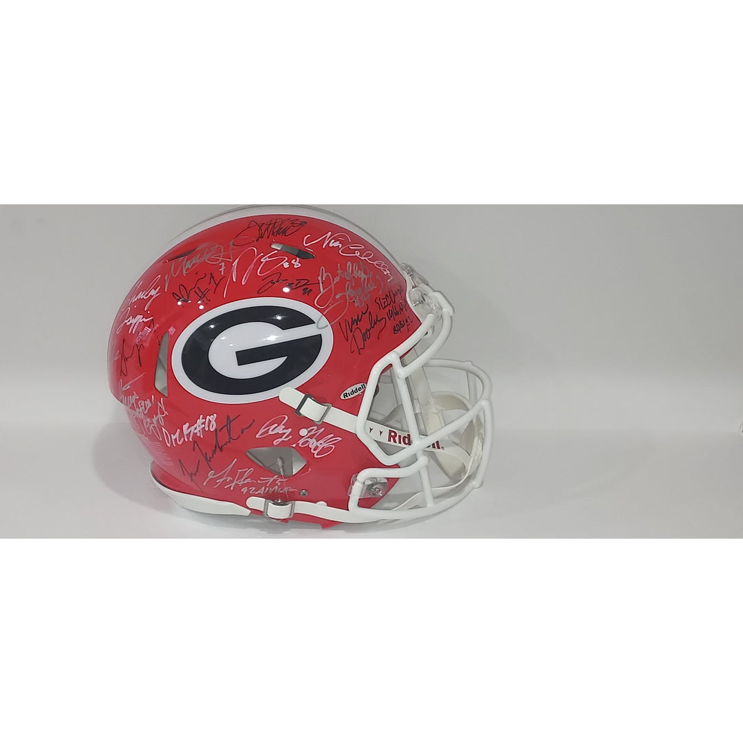 Georgia Bulldogs 30 all-time greats Riddell pro model helmet signed with proof free case