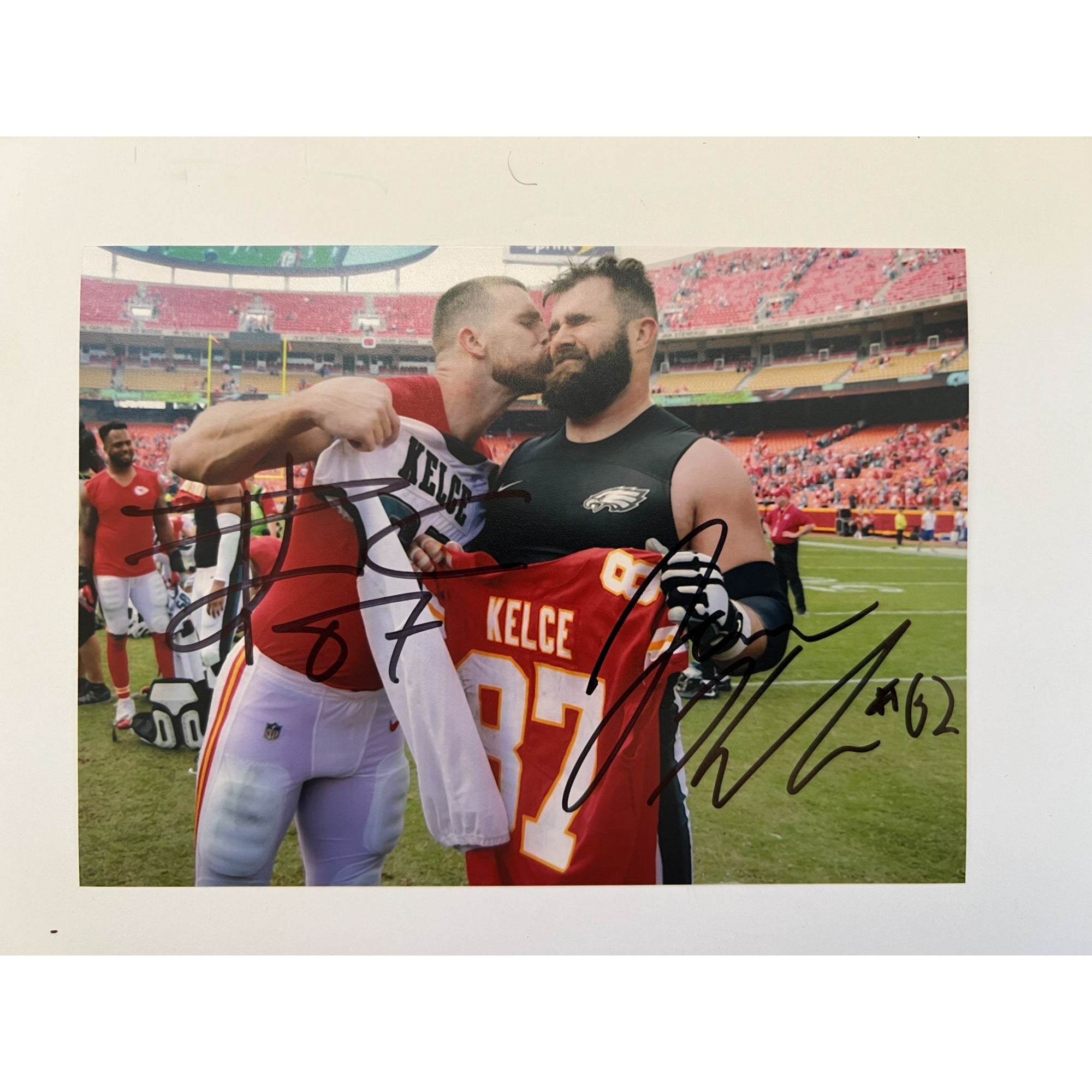 Travis Kelce and Jason Kelce 5x7 photo signed with proof – Awesome Artifacts