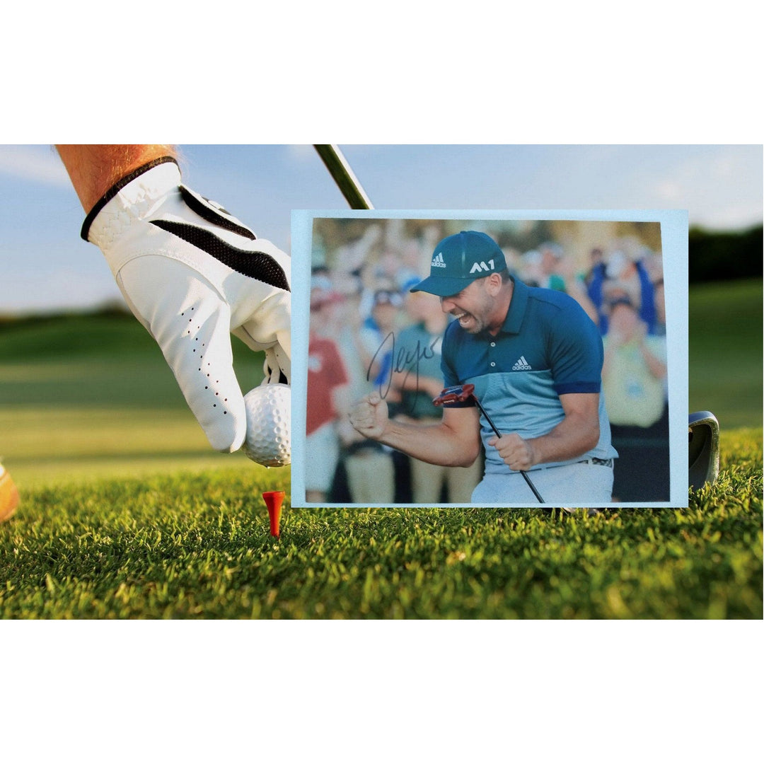 Sergio Garcia Masters champion signed 8 by 10 photo - Awesome Artifacts 