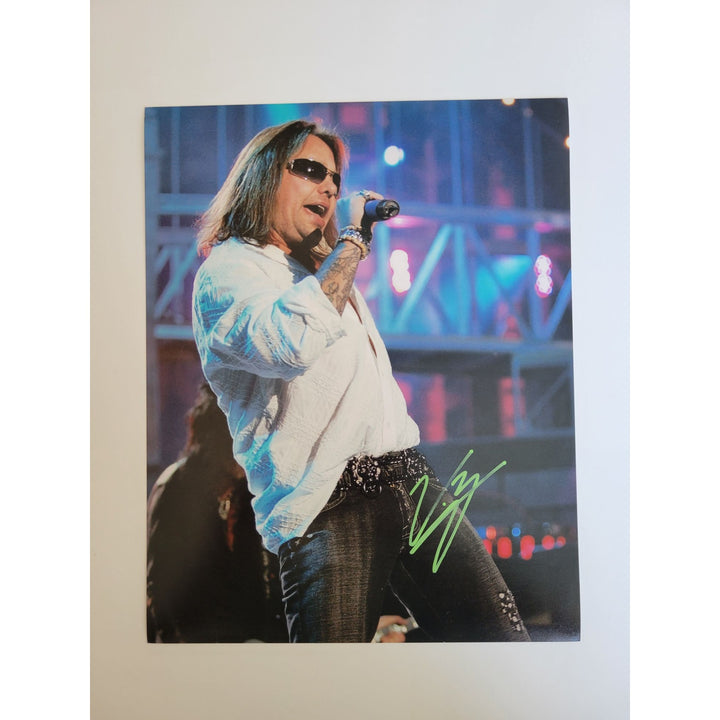 Vince Neil Motley Crue 8x10 photo signed with proof