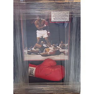 Muhammad Ali boxing glove with proof