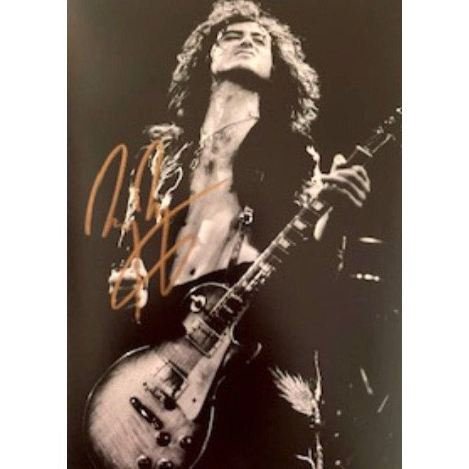 Led Zeppelin Jimmy Page 5 by 7 photo signed with proof