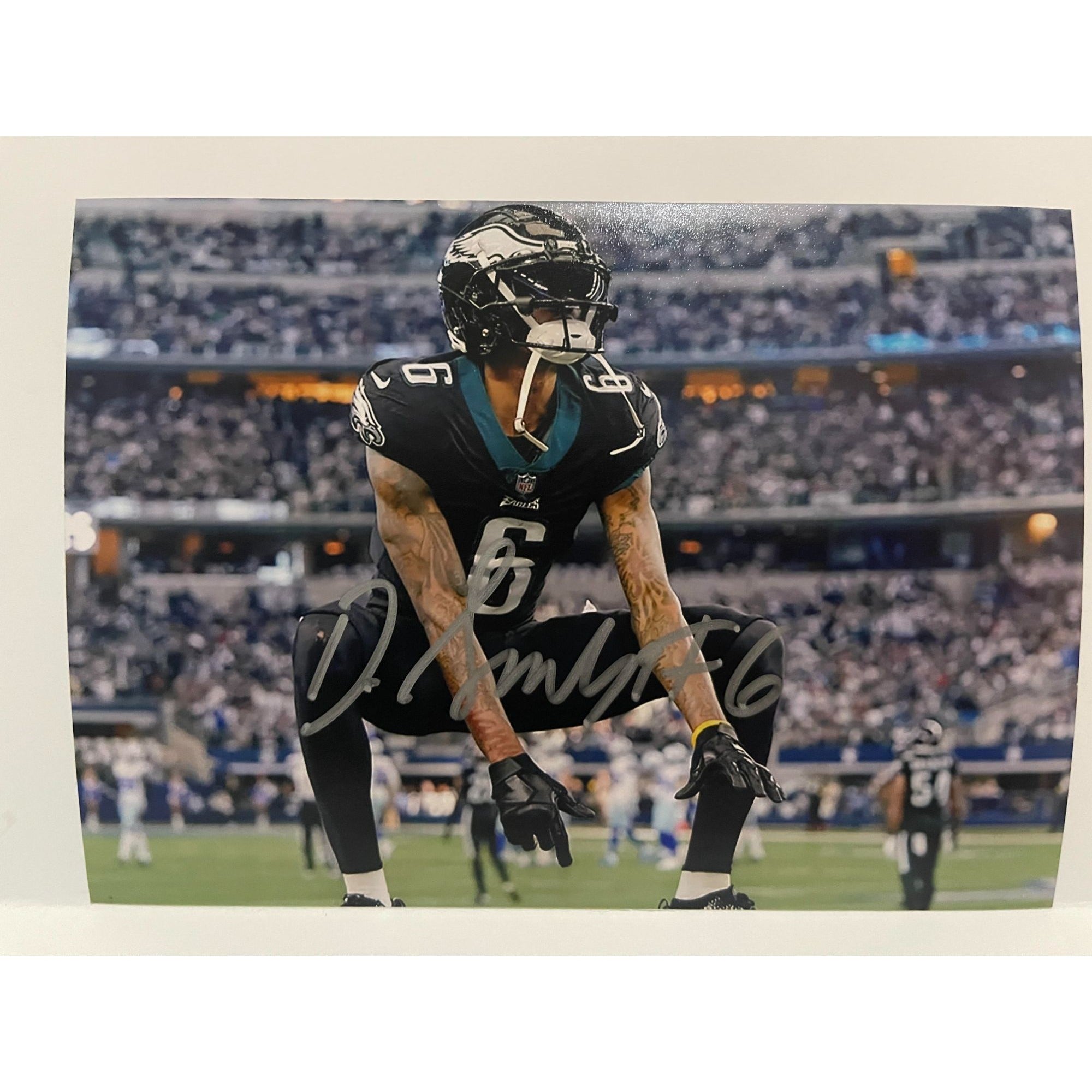 DeVonta Smith Philadelphia Eagles 5x7 photo signed with proof with free acrylic frame