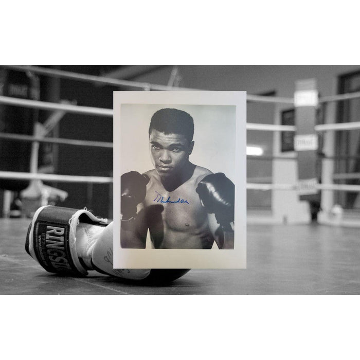Muhammad Ali 8 x 10 photo signed with proof
