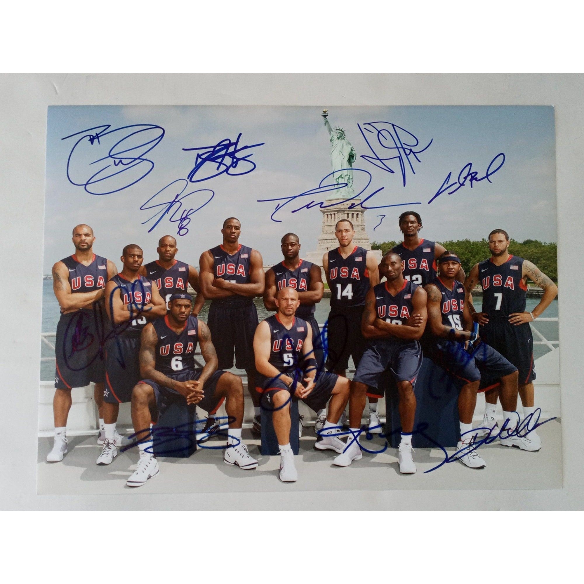 Chris Paul, Kobe Bryant, LeBron James 11 x 14 photo signed with proof