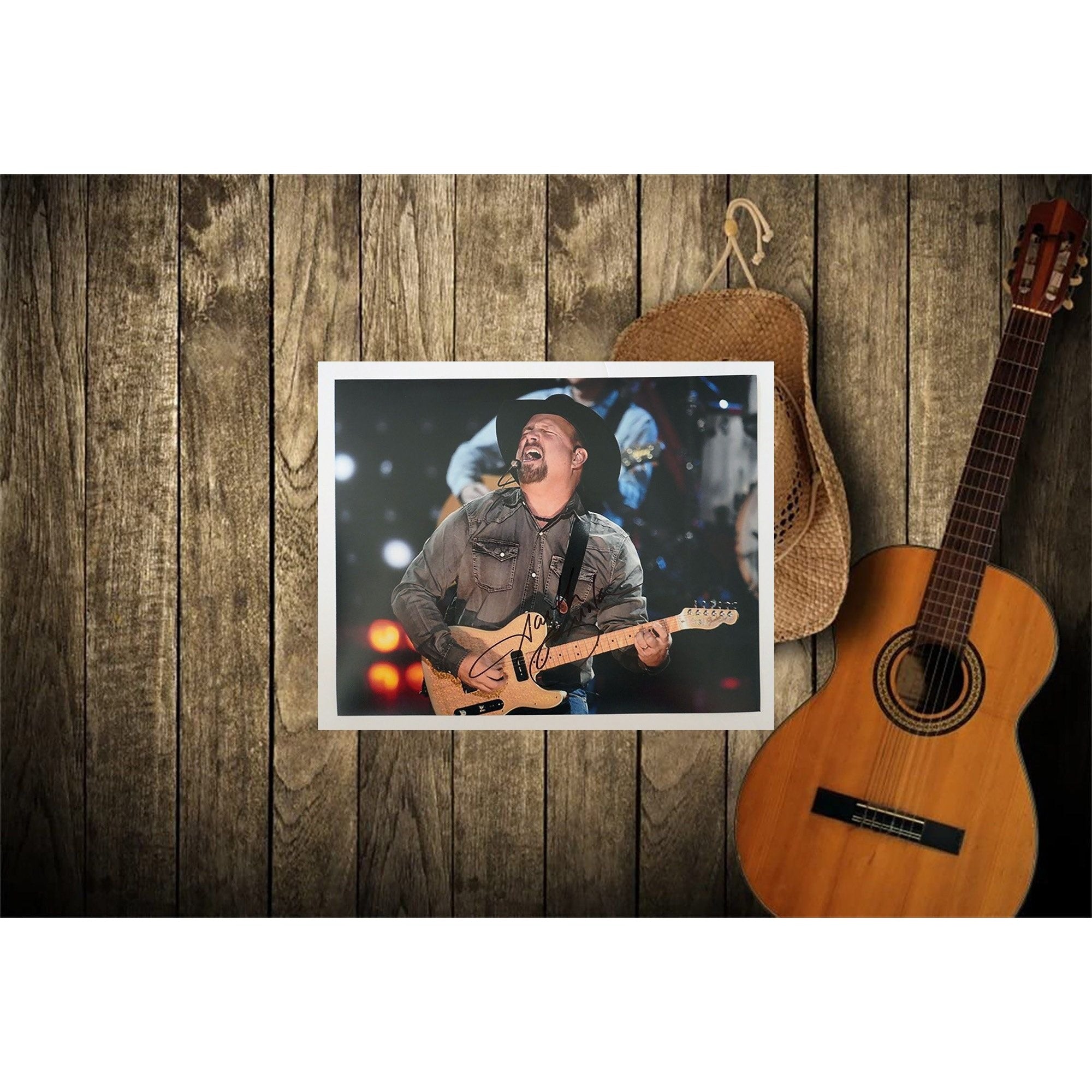 Garth Brooks 8 by 10 signed photo with Proof