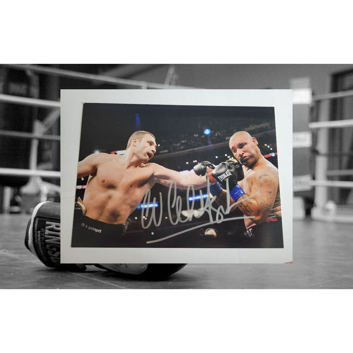 Vitali Klichkó 5 x 7 photograph signed