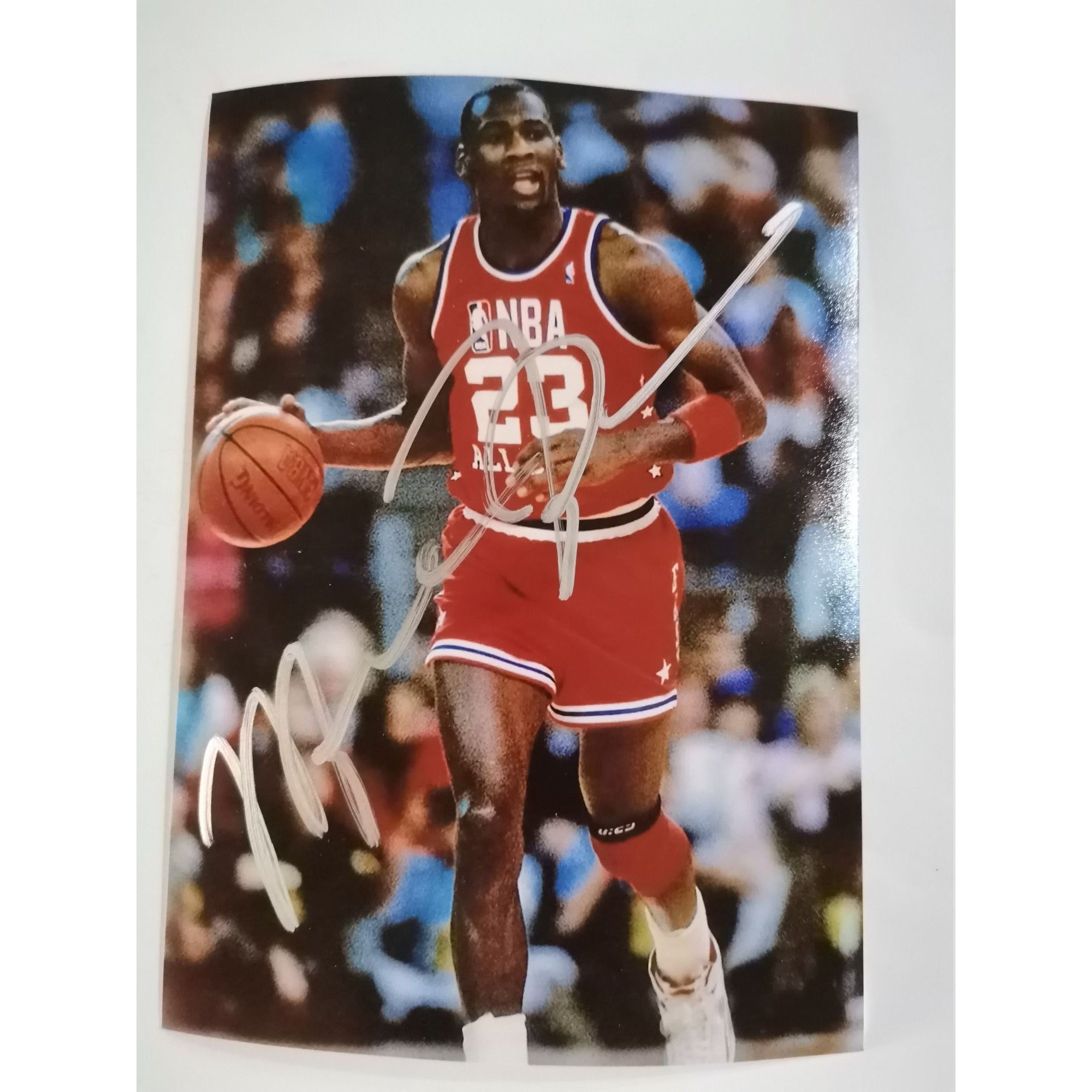 Michael Jordan Chicago Bulls 5 x 7 photo signed with proof
