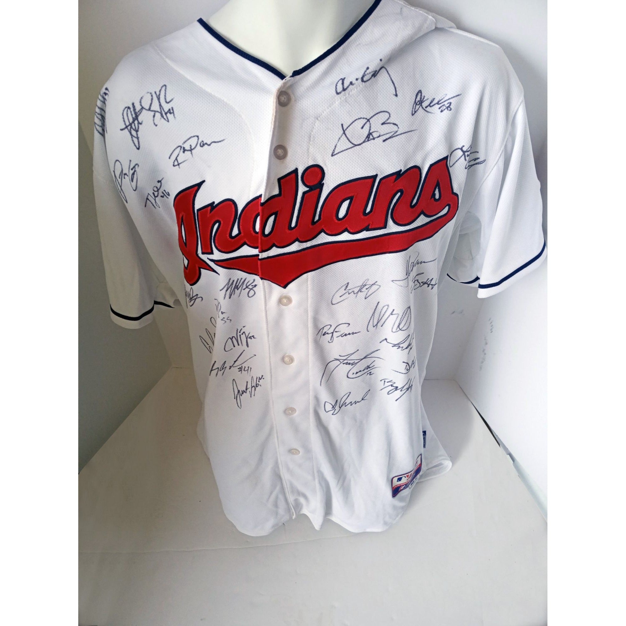Cleveland Indians Francisco Lindor, Corey Kluber 2016 American League champions team signed jersey with proof