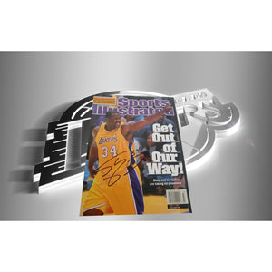 Shaquille O'Neal signed Sports Illustrated with proof