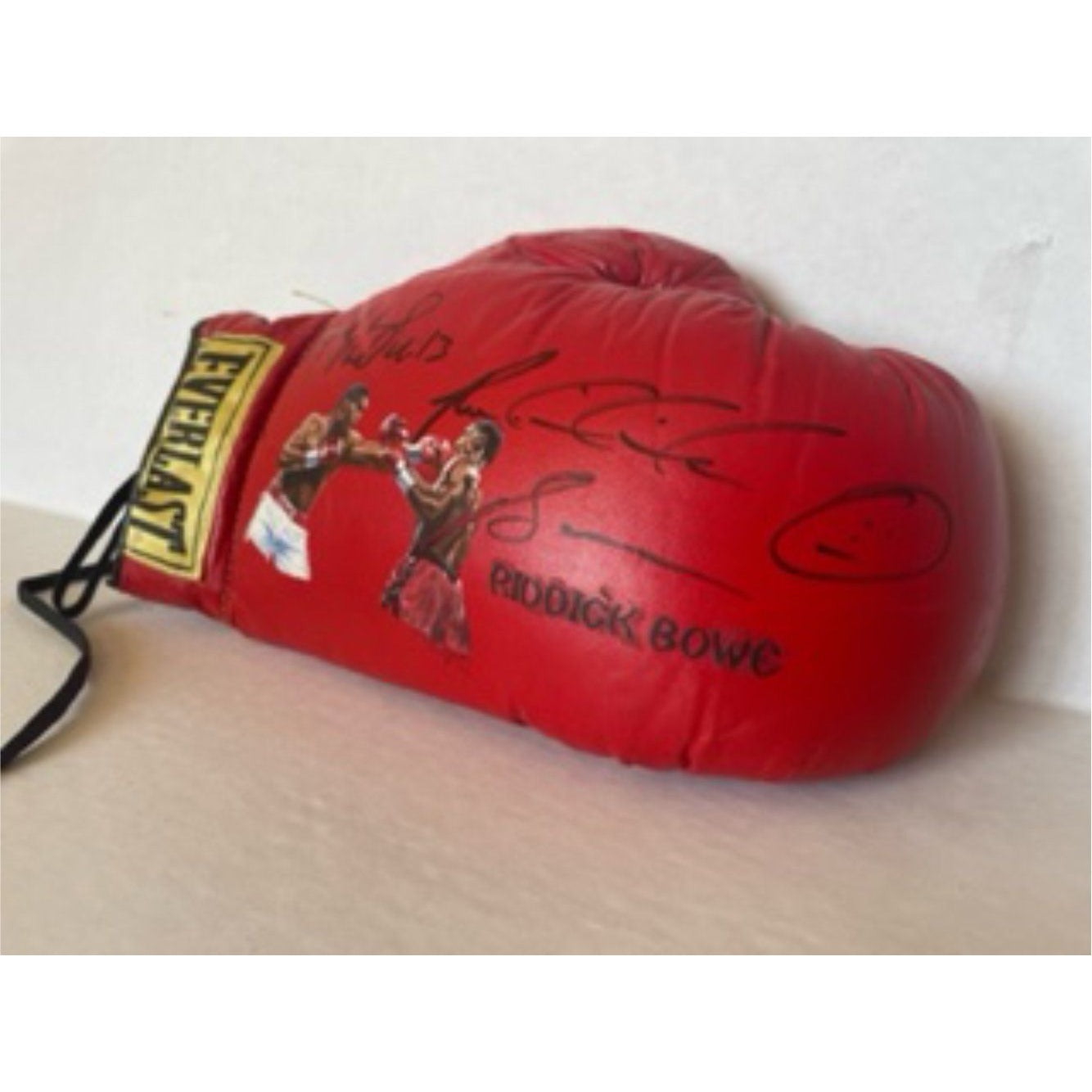 Evander Holyfield Riddick Bowe hand-painted leather Everlast boxing glove signed with proof