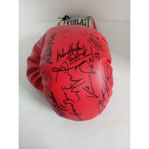 Johnny Tapia, Julio Cesar Chavez, Wilfredo Benitez, Roberto Duran 18 boxing Legend signed glove with proof