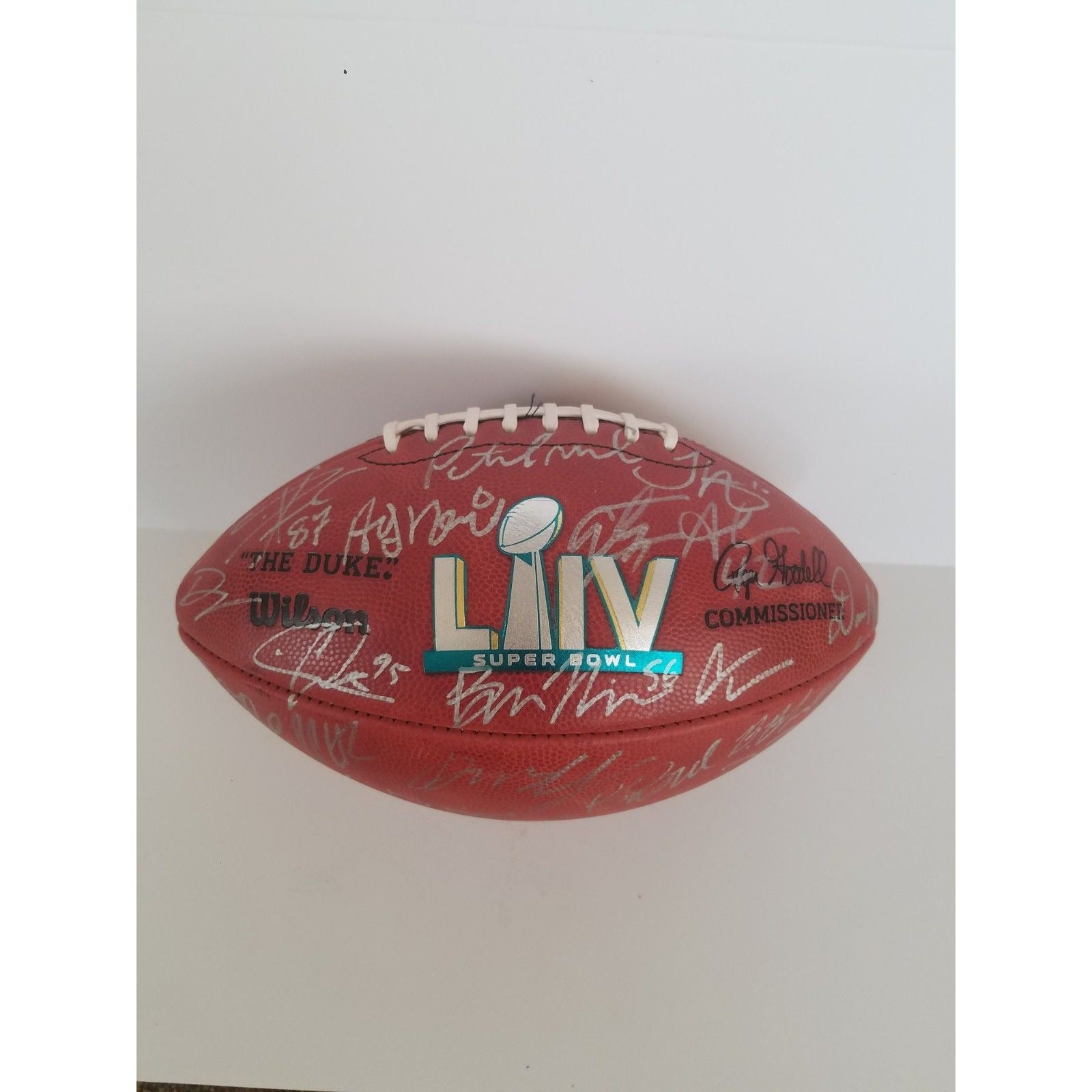 Patrick Mahomes, Andy Reid, Travis Kelce, Tyreek Hill, 2020 Kansas City Chiefs Super Bowl champions NFL game ball signed with proof