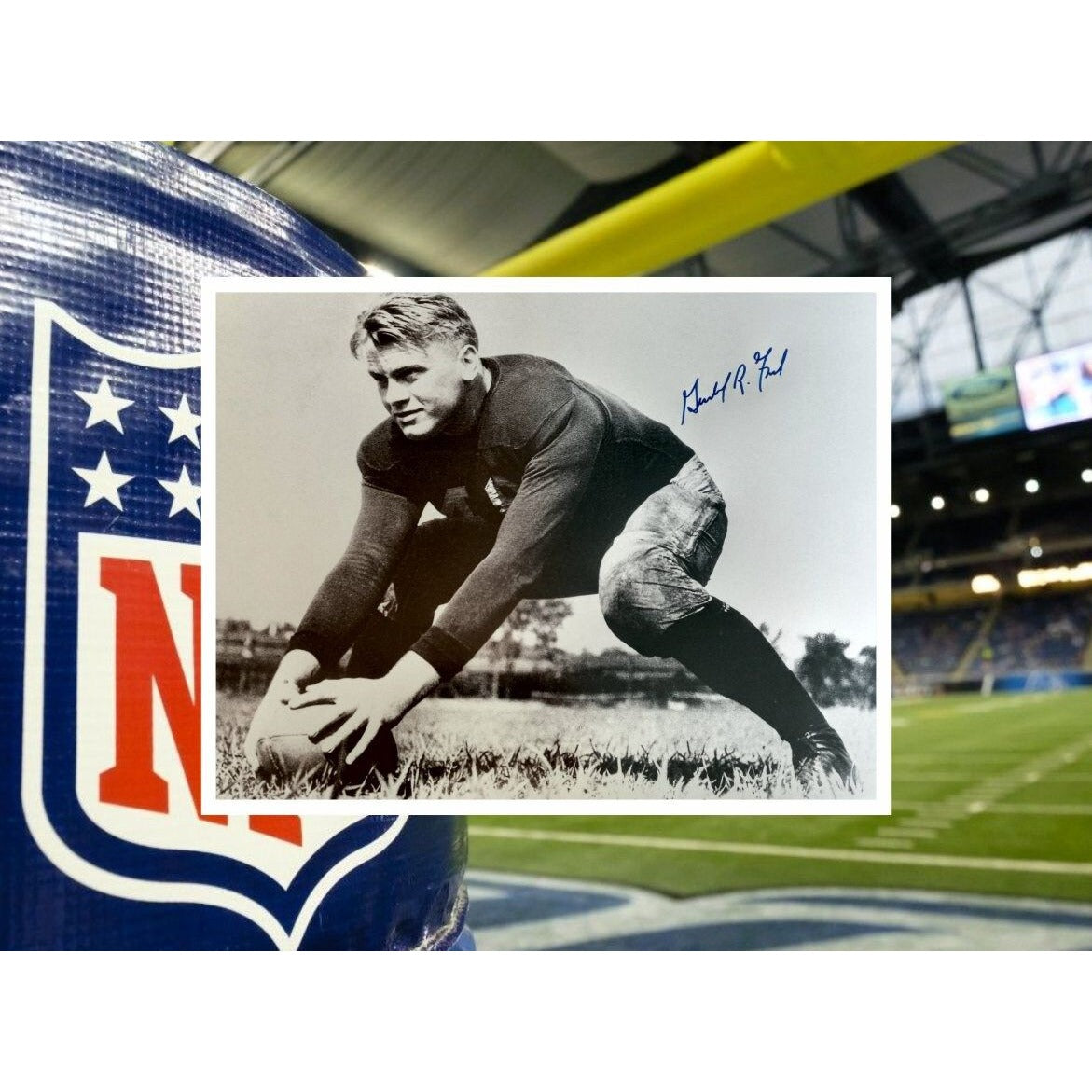 Gerald Ford vintage 16 x 20 photo University of Michigan signed with proof