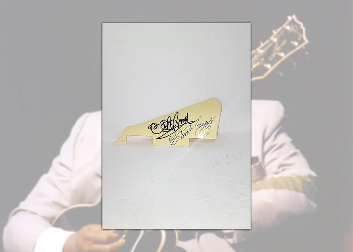 Chuck Berry B.B. King Les Paul electric guitar pickguard signed with proof