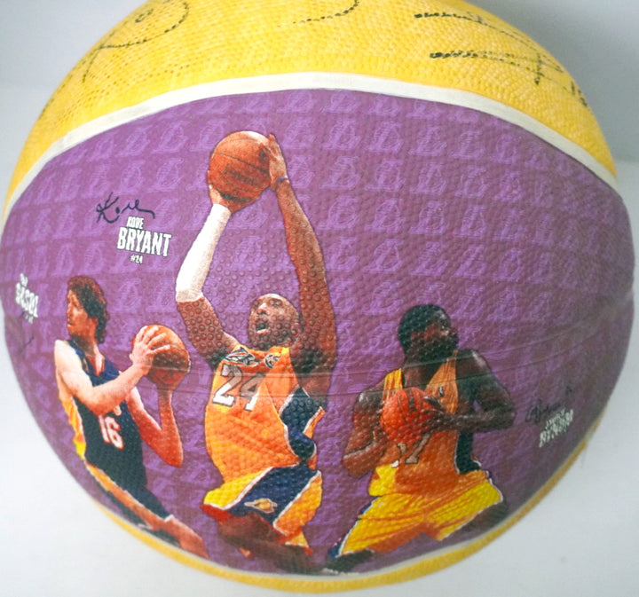 Los Angeles Lakers Kobe Bryant, Andrew Bynum, Pau Gasol basketball with proof - Awesome Artifacts 