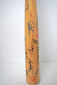 Young Award winning Whitey Ford, Greg Maddux, Randy Johnson, 30 signed baseball bat