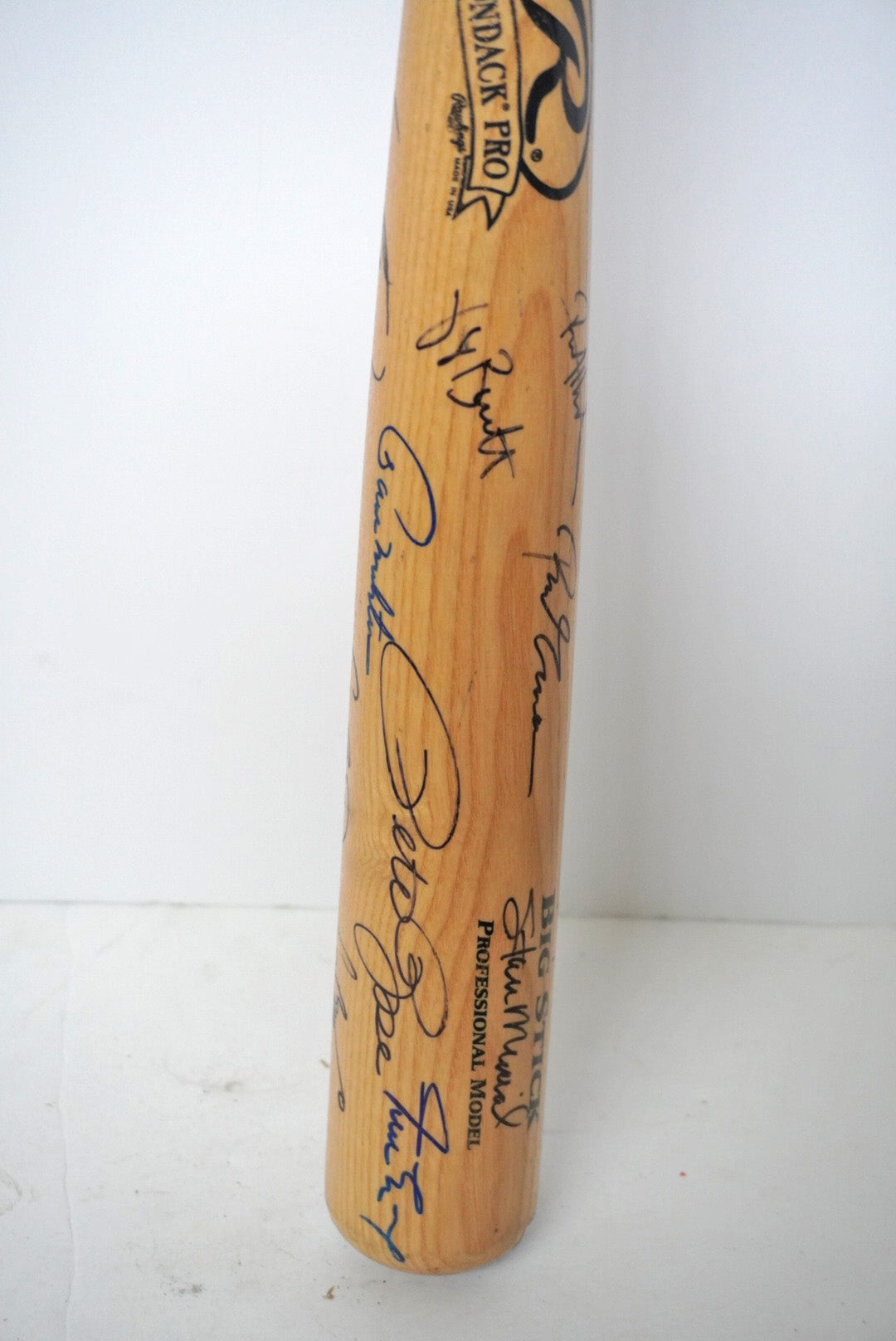 Cal Ripken Jr., Craig Biggio, Paul Molitor, Rafael Palmeiro, George Brett, Willie Mays 3000 hit Club signedwith proof