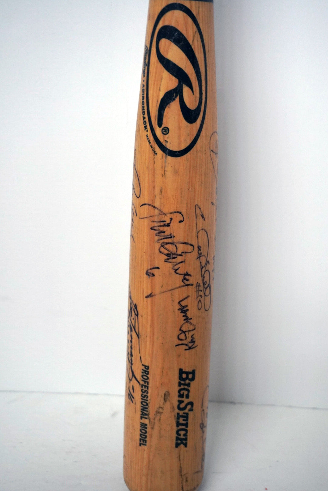 Steve Garvey, Gary Sheffield, Felix Hernandez, Steve Yeager, Ken Griffey Sr, Ryne Sandberg, Ron Cey baseball bat with proof