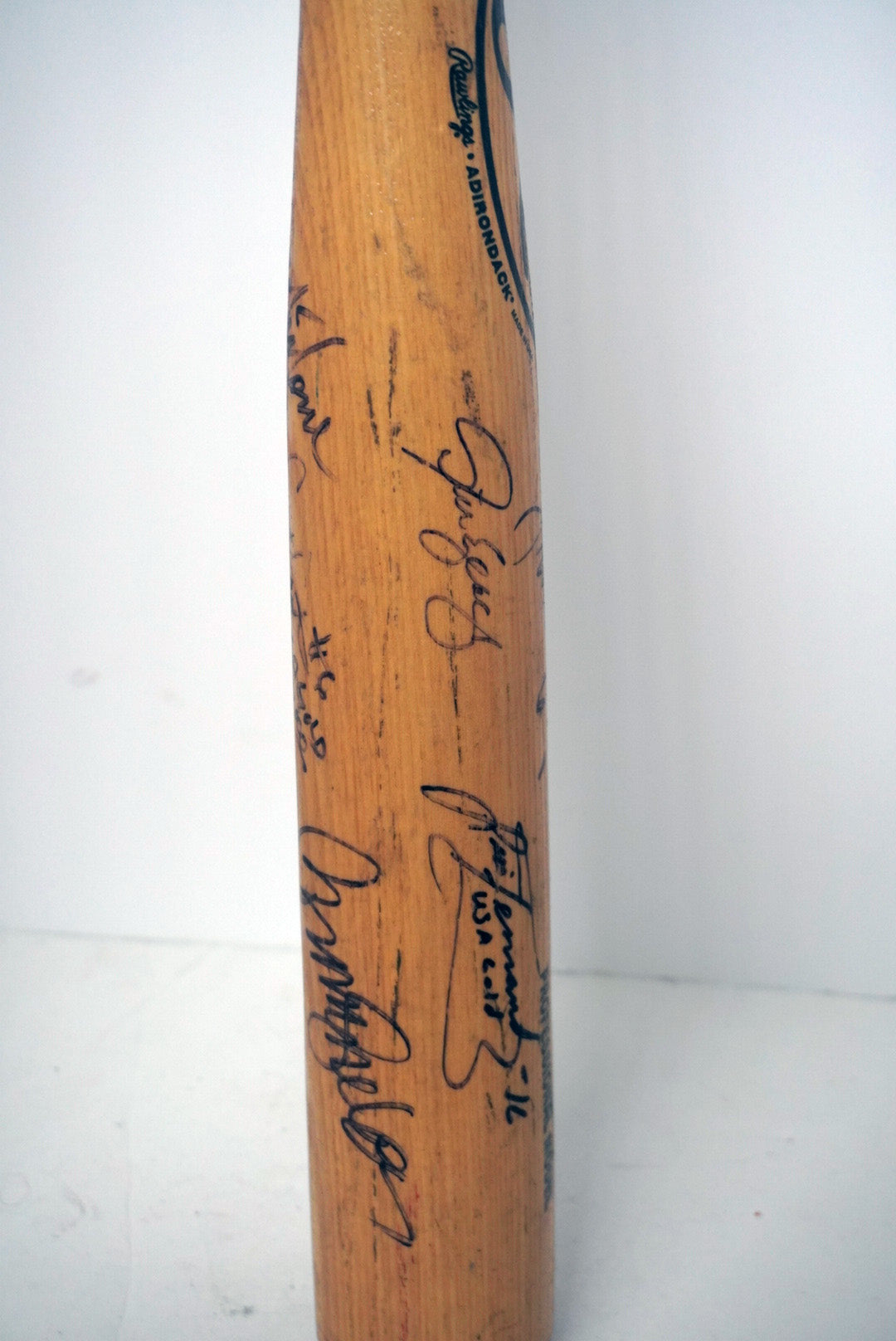 Steve Garvey, Gary Sheffield, Felix Hernandez, Steve Yeager, Ken Griffey Sr, Ryne Sandberg, Ron Cey baseball bat with proof - Awesome Artifacts 