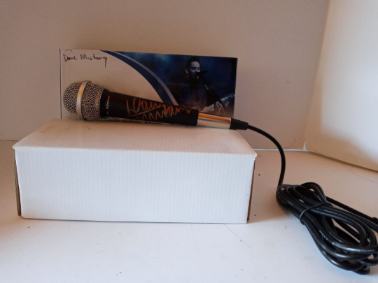 Dave Mustaine signed microphone with proof