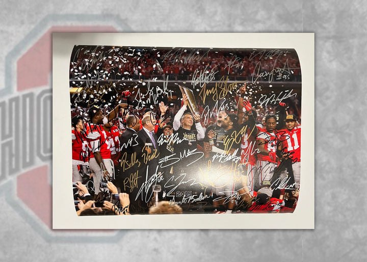 Ezekiel Elliott Ohio State Buckeyes national champions team signed 16x20 with proof