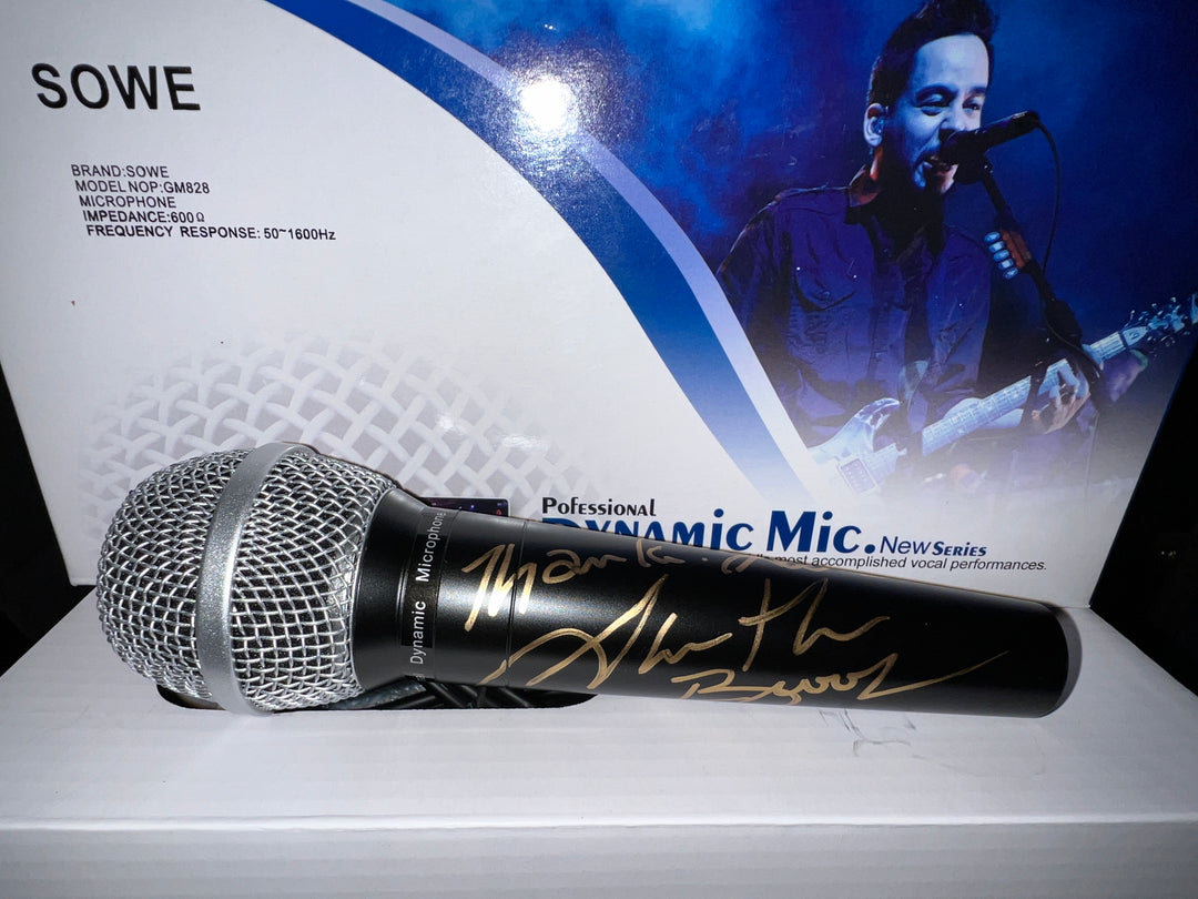 Garth Brooks Microphone signed with proof