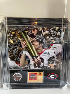 Stetson Bennett, Kirby Smart Georgia Bulldogs national champions framed 16x20 team signed photo with proof