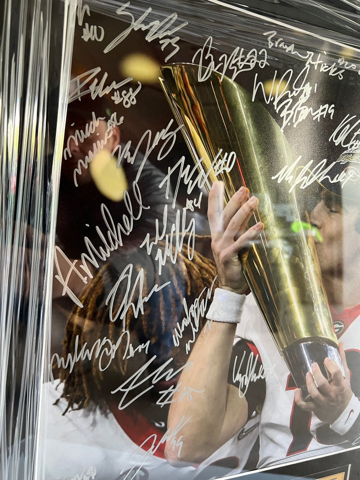 Stetson Bennett, Kirby Smart Georgia Bulldogs national champions framed 16x20 team signed photo with proof