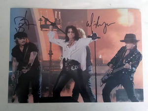 Hollywood Vampires Alice Cooper and Johnny Depp 8 x 10 photo signed with proof